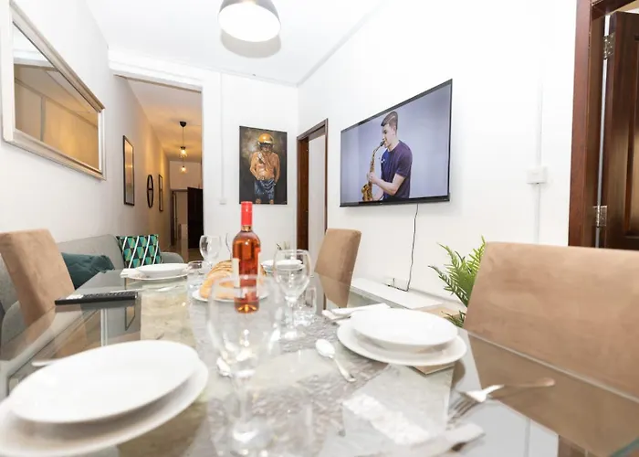 Starboard Gzira 4 Bedroom Apartment *